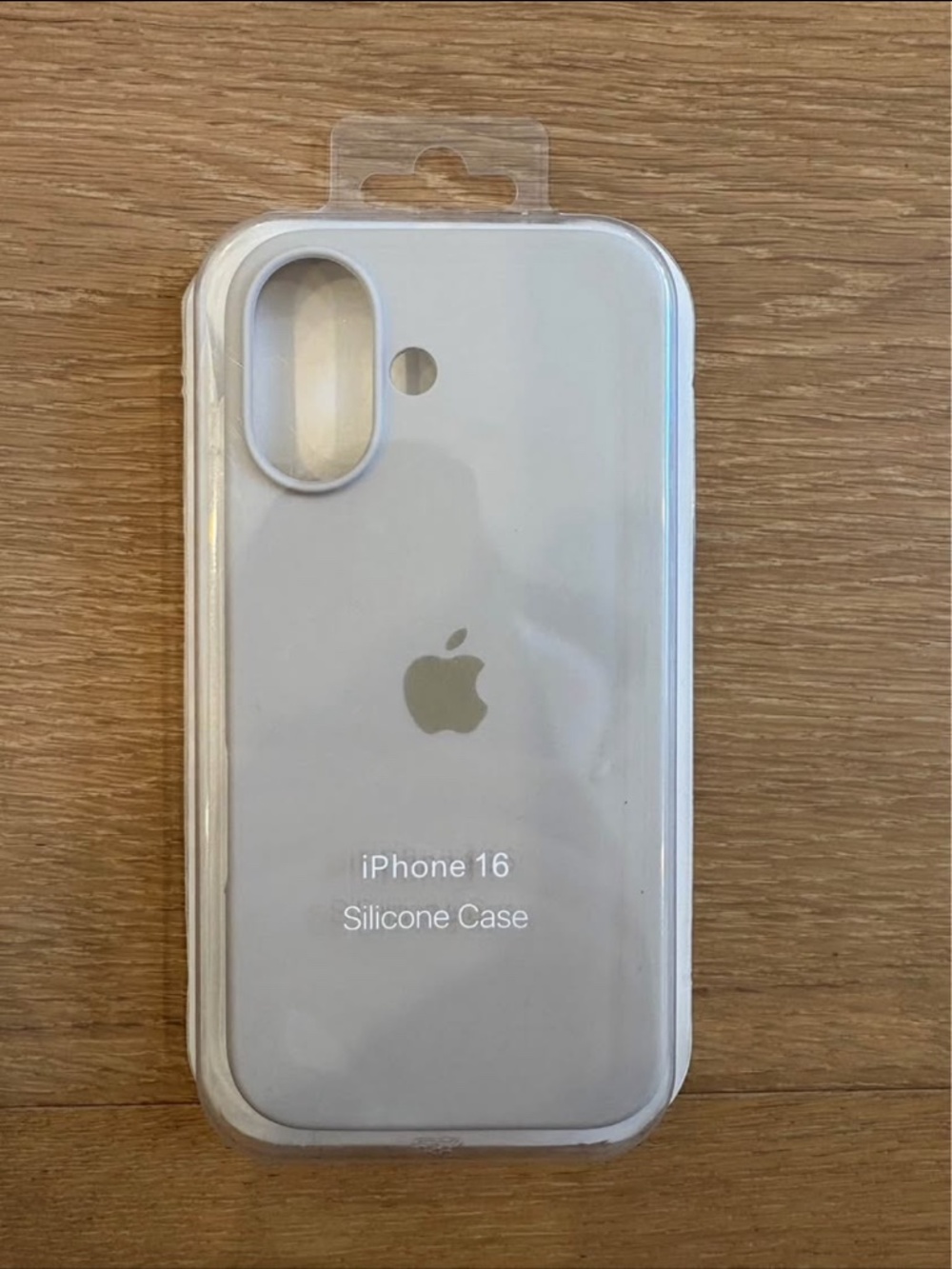 Light grey iPhone 16 case